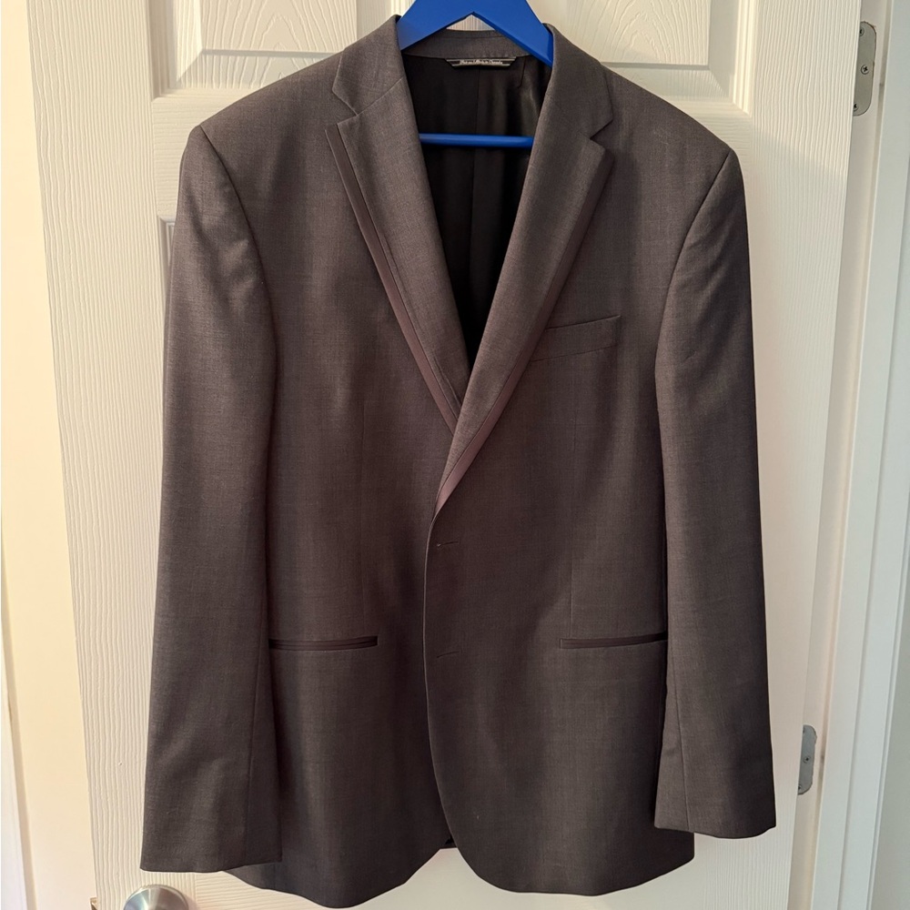 Vera Wang Gray Tuxedo with Notched Lapels